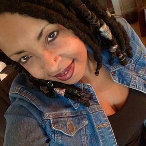 Meet your Posher, Tisha